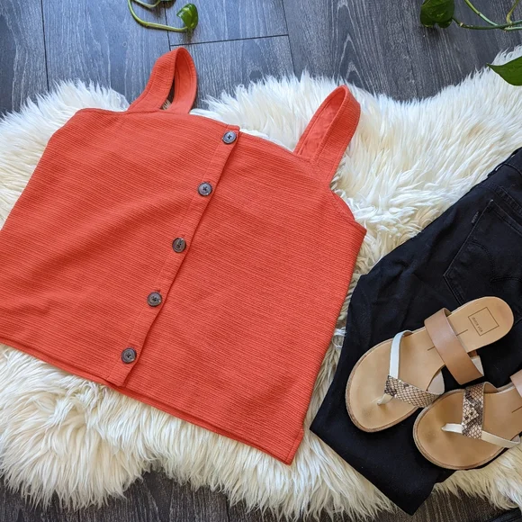 J.CREW - Textured Button-Front Tank - Picture 10 of 12